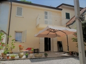Ingrandisci immagine